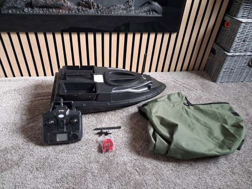 Bait boat plus accessories - boat,