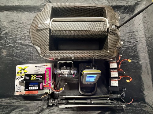 Carplounge rt4 baitboat with - baitboat,