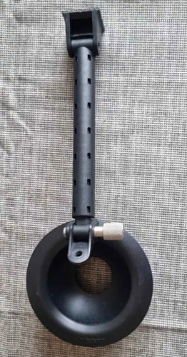 Deeper bait boat mount